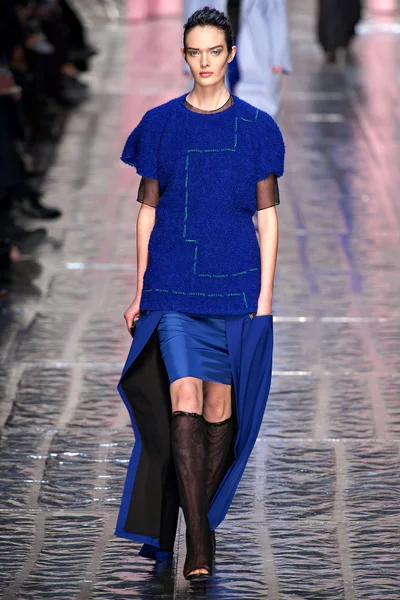 Look 7